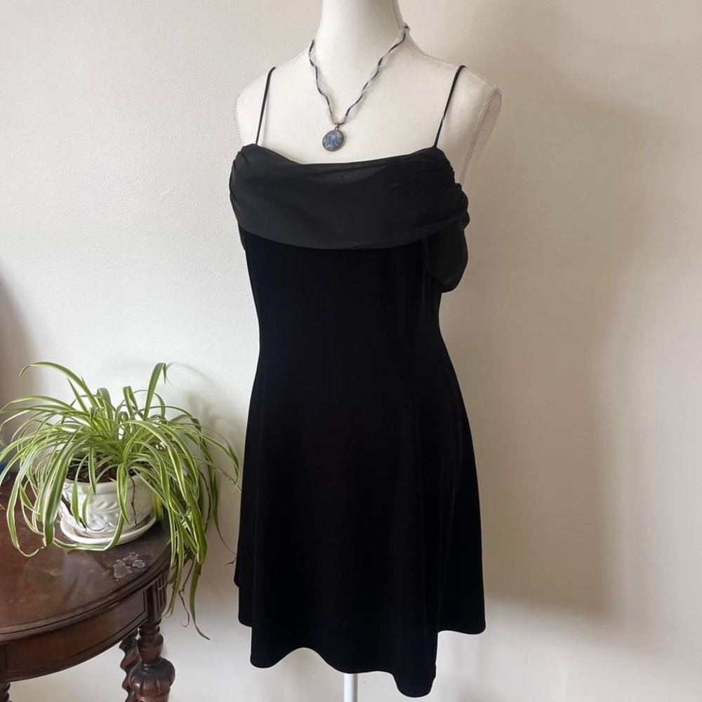 Vintage Betsy & Adam Velvet Mini Dress with Draping Womens size 12P romantic - Picture 3 of 8